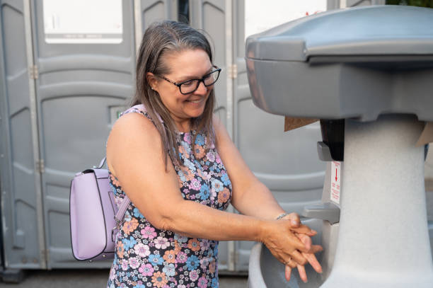 Best Portable restroom trailer rental  in Moorhead, MS